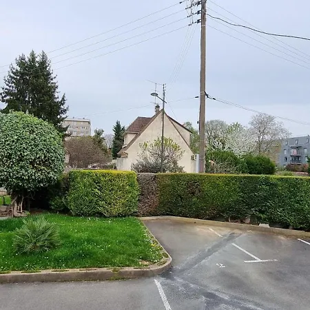 Superbe Maisonette Avec Parking Prive A Apartamento Villejuif
