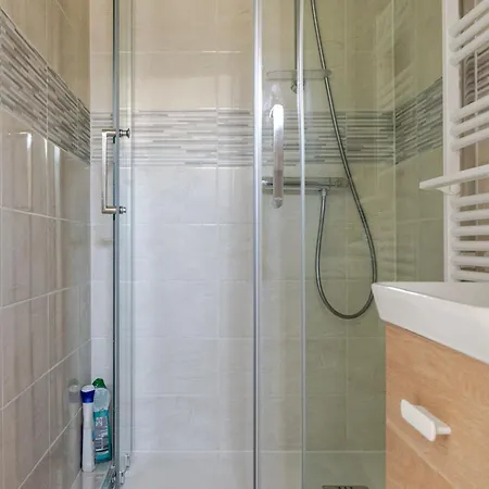 Superbe Maisonette Avec Parking Prive A Apartamento Villejuif
