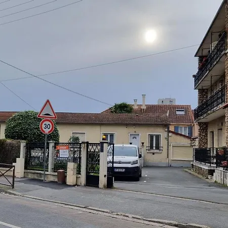 Apartamento Superbe Maisonette Avec Parking Prive A Villejuif